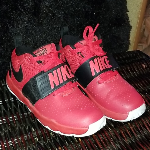 NIKE TEAM HUSTLE - Picture 2 of 6